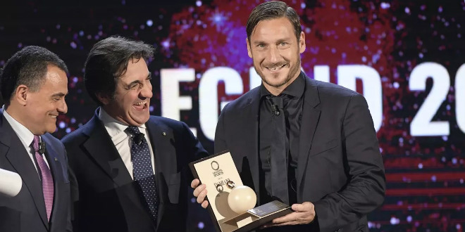 Újabb díjjal gazdagodott Totti