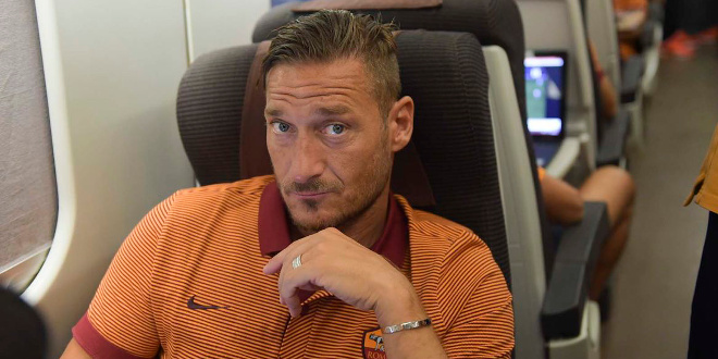 25. szezonját kezdi meg a Romával Totti